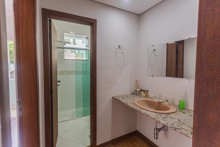 Apartamento para alugar com 217m², 5 quartos e 2 vagas Apartamento para alugar com 217m², 5 quartos e 2 vagasBanheiro Social