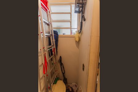 Apartamento para alugar com 217m², 5 quartos e 2 vagas Apartamento para alugar com 217m², 5 quartos e 2 vagasBanheiro do Quarto 5 - Reversível