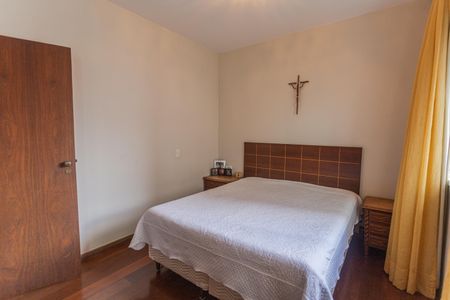 Apartamento para alugar com 217m², 5 quartos e 2 vagas Apartamento para alugar com 217m², 5 quartos e 2 vagasSuíte