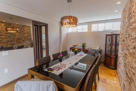 Apartamento para alugar com 217m², 5 quartos e 2 vagas Apartamento para alugar com 217m², 5 quartos e 2 vagasCopa