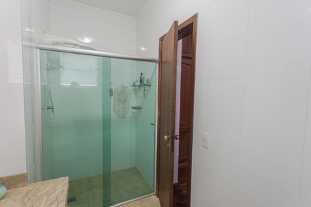 Apartamento para alugar com 217m², 5 quartos e 2 vagas Apartamento para alugar com 217m², 5 quartos e 2 vagasBanheiro da Suíte