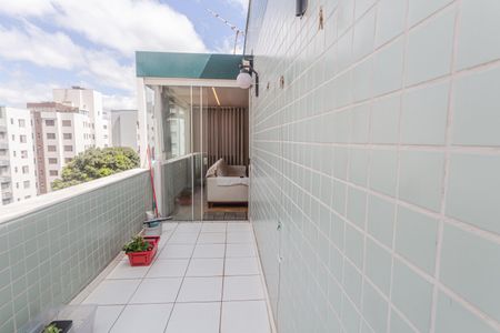 Apartamento para alugar com 217m², 5 quartos e 2 vagas Apartamento para alugar com 217m², 5 quartos e 2 vagasVaranda da Sala