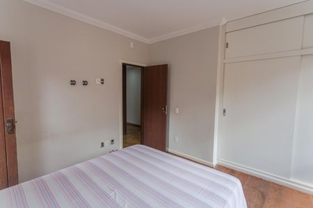 Apartamento para alugar com 217m², 5 quartos e 2 vagas Apartamento para alugar com 217m², 5 quartos e 2 vagasQuarto 2