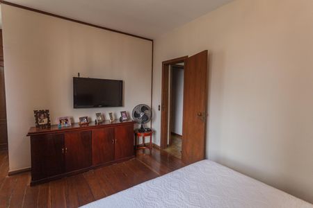 Apartamento para alugar com 217m², 5 quartos e 2 vagas Apartamento para alugar com 217m², 5 quartos e 2 vagasSuíte