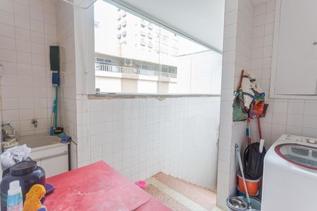 Apartamento para alugar com 217m², 5 quartos e 2 vagas Apartamento para alugar com 217m², 5 quartos e 2 vagasÁrea de Serviço