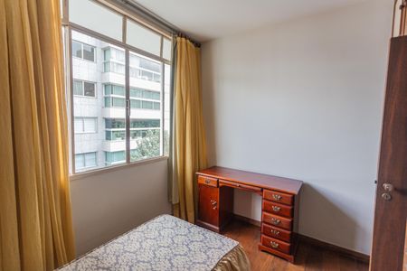 Apartamento para alugar com 217m², 5 quartos e 2 vagas Apartamento para alugar com 217m², 5 quartos e 2 vagasQuarto 4
