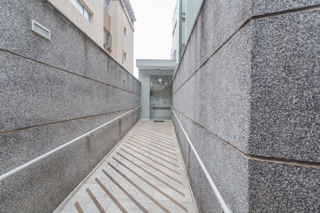 Apartamento para alugar com 217m², 5 quartos e 2 vagas Apartamento para alugar com 217m², 5 quartos e 2 vagasHall de entrada