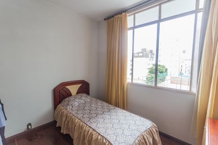 Apartamento para alugar com 217m², 5 quartos e 2 vagas Apartamento para alugar com 217m², 5 quartos e 2 vagasQuarto 4