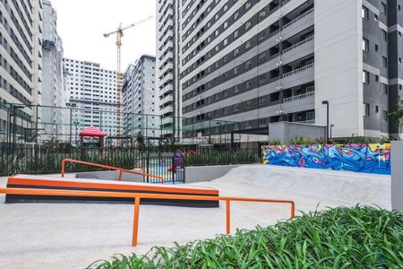 Apartamento para alugar com 61m², 3 quartos e 1 vaga Apartamento para alugar com 61m², 3 quartos e 1 vagaÁrea comum - Pista de Skate