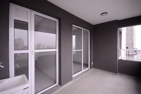 Apartamento para alugar com 61m², 3 quartos e 1 vaga Apartamento para alugar com 61m², 3 quartos e 1 vagaVaranda e Área de Serviço