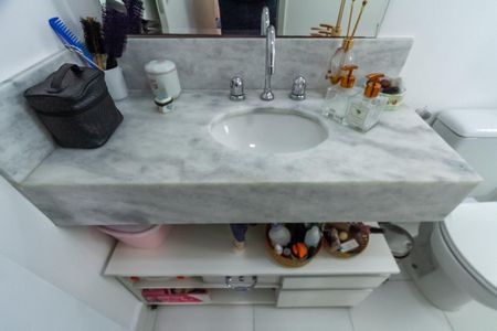 Apartamento à venda com 96m², 3 quartos e 2 vagasBanheiro Social