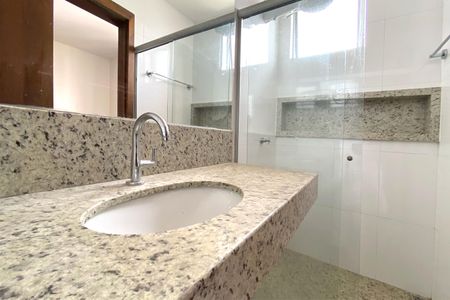 Apartamento para alugar com 100m², 3 quartos e 2 vagas Apartamento para alugar com 100m², 3 quartos e 2 vagasBanheiro da Suíte 1