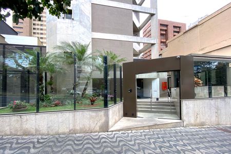 Apartamento para alugar com 100m², 3 quartos e 2 vagas Apartamento para alugar com 100m², 3 quartos e 2 vagasFachada