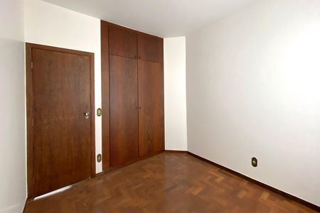 Apartamento para alugar com 100m², 3 quartos e 2 vagas Apartamento para alugar com 100m², 3 quartos e 2 vagasQuarto