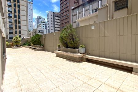 Apartamento para alugar com 100m², 3 quartos e 2 vagas Apartamento para alugar com 100m², 3 quartos e 2 vagasÁrea comum - Pátio