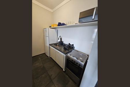 Cozinha de kitnet/studio para alugar com 1 quarto, 36m² em Vila Amélia, Ribeirão Preto