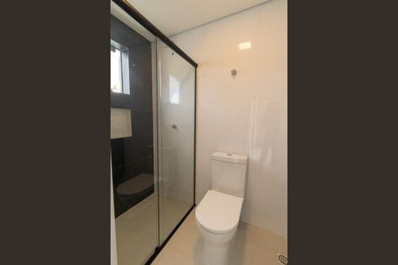 Studio para alugar com 24m², 1 quarto e sem vaga Studio para alugar com 24m², 1 quarto e sem vagaBanheiro Social