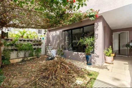 Apartamento para alugar com 248m², 4 quartos e 2 vagas