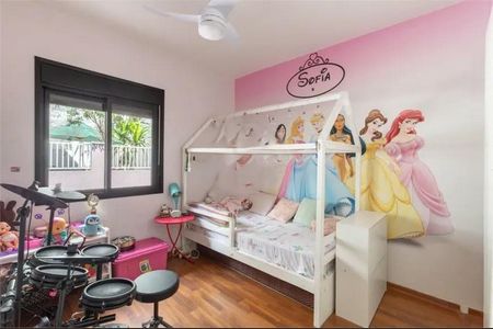 Apartamento para alugar com 248m², 4 quartos e 2 vagas