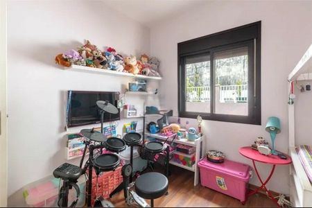 Apartamento para alugar com 248m², 4 quartos e 2 vagas