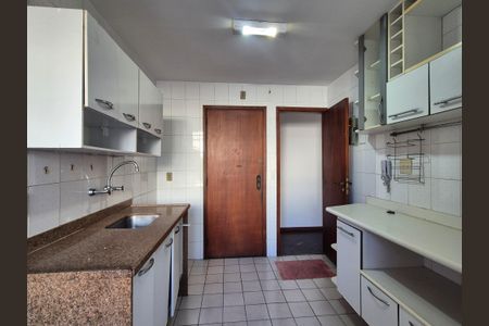 Apartamento à venda com 108m², 2 quartos e 1 vagaCozinha 