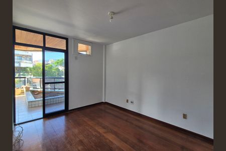 Apartamento à venda com 108m², 2 quartos e 1 vagaSuíte 