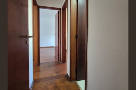 Apartamento à venda com 108m², 2 quartos e 1 vagaCorredor 