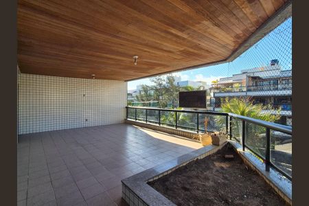 Apartamento à venda com 108m², 2 quartos e 1 vagaVaranda 