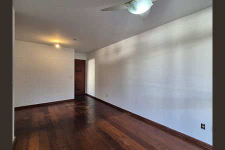 Apartamento à venda com 108m², 2 quartos e 1 vagaSala 