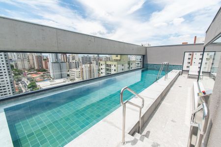 Apartamento à venda com 99m², 3 quartos e 2 vagas Apartamento à venda com 99m², 3 quartos e 2 vagasÁrea comum - Piscina