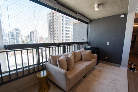 Apartamento à venda com 99m², 3 quartos e 2 vagas Apartamento à venda com 99m², 3 quartos e 2 vagasVaranda