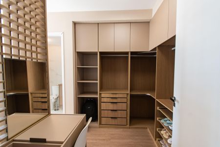 Apartamento à venda com 99m², 3 quartos e 2 vagas Apartamento à venda com 99m², 3 quartos e 2 vagasSuíte