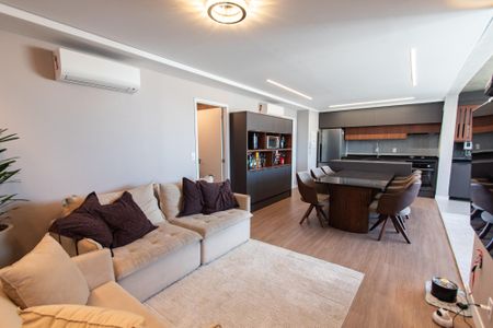 Apartamento à venda com 99m², 3 quartos e 2 vagas Apartamento à venda com 99m², 3 quartos e 2 vagasSala