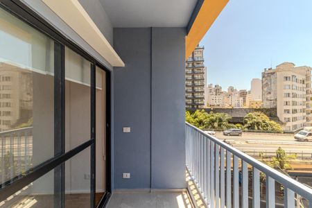 Varanda de kitnet/studio para alugar com 1 quarto, 33m² em República, São Paulo