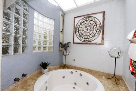 Apartamento para alugar com 300m², 4 quartos e 2 vagasBanheiro do Quarto 3