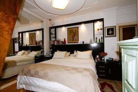 Apartamento para alugar com 300m², 4 quartos e 2 vagasQuarto 3 - Suíte