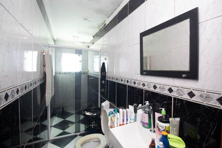 Casa para alugar com 120m², 2 quartos e sem vaga Casa para alugar com 120m², 2 quartos e sem vagaBanheiro