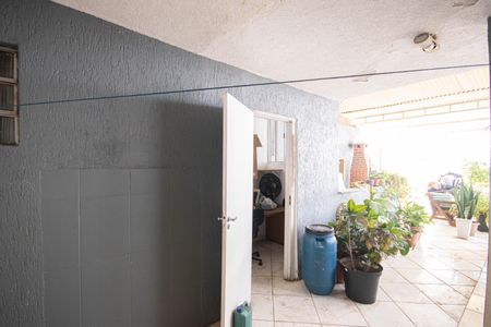 Casa à venda com 120m², 2 quartos e sem vagaÁrea de Serviço