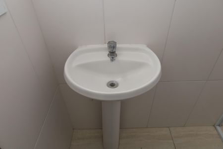 Casa de condomínio para alugar com 72m², 2 quartos e sem vagaBanheiro