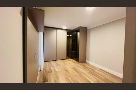 Apartamento para alugar com 165m², 3 quartos e 3 vagas