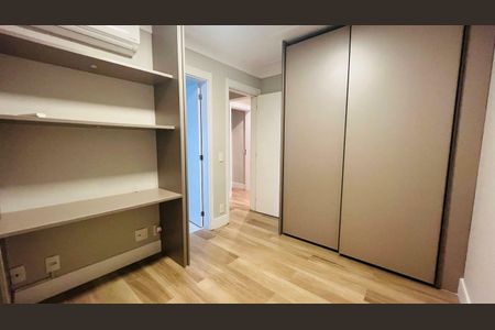 Apartamento para alugar com 165m², 3 quartos e 3 vagas