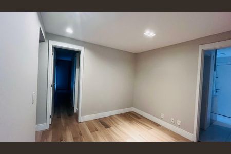 Apartamento para alugar com 165m², 3 quartos e 3 vagas