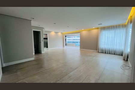 Apartamento para alugar com 165m², 3 quartos e 3 vagas