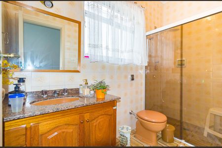 Casa à venda com 200m², 3 quartos e 2 vagasBanheiro