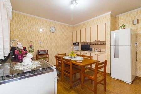 Casa à venda com 200m², 3 quartos e 2 vagasCozinha