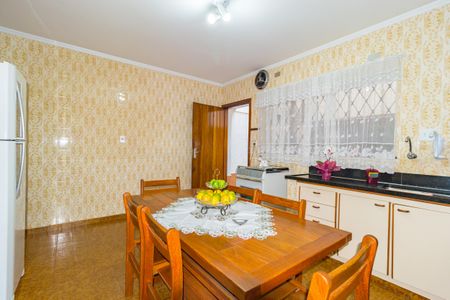 Casa à venda com 200m², 3 quartos e 2 vagasCozinha