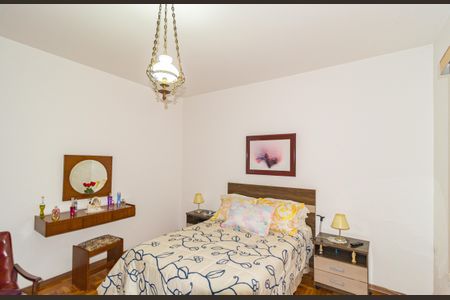 Casa à venda com 200m², 3 quartos e 2 vagasQuarto 2