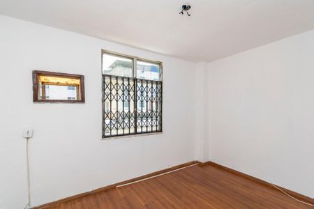 Quarto 1 de apartamento para alugar com 2 quartos, 60m² em Olaria, Rio de Janeiro