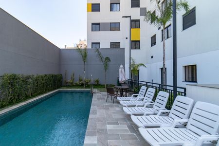 Apartamento à venda com 34m², 2 quartos e sem vagaÁrea comum - Piscina