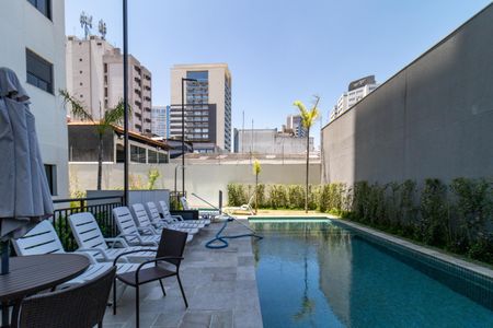 Apartamento à venda com 34m², 2 quartos e sem vagaÁrea comum - Piscina